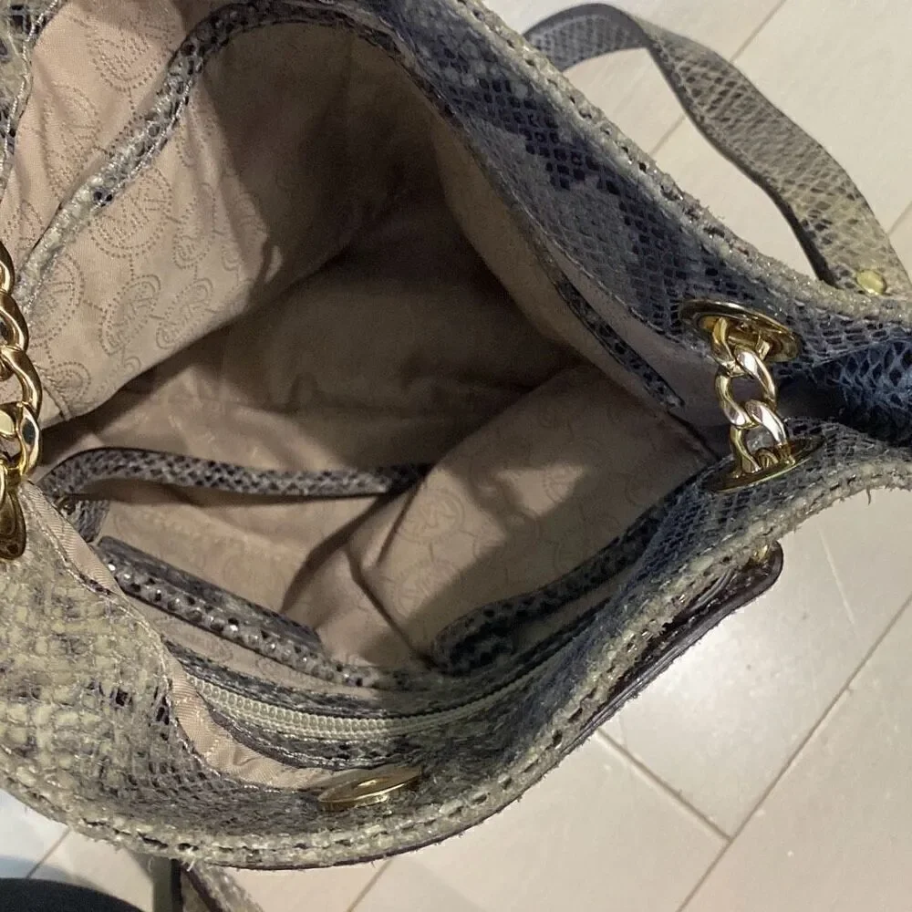 Michael Kors Women's Python Jet Set Chain Medium Shoulder Bag Gray
